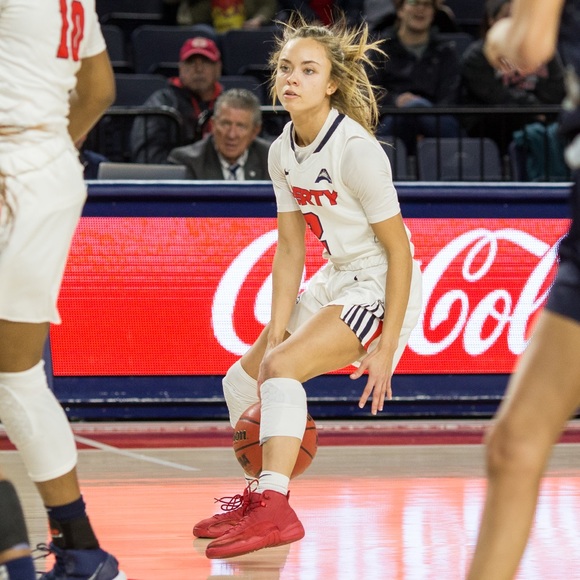 Meet your Posher, Ria - Picture 1 of 1